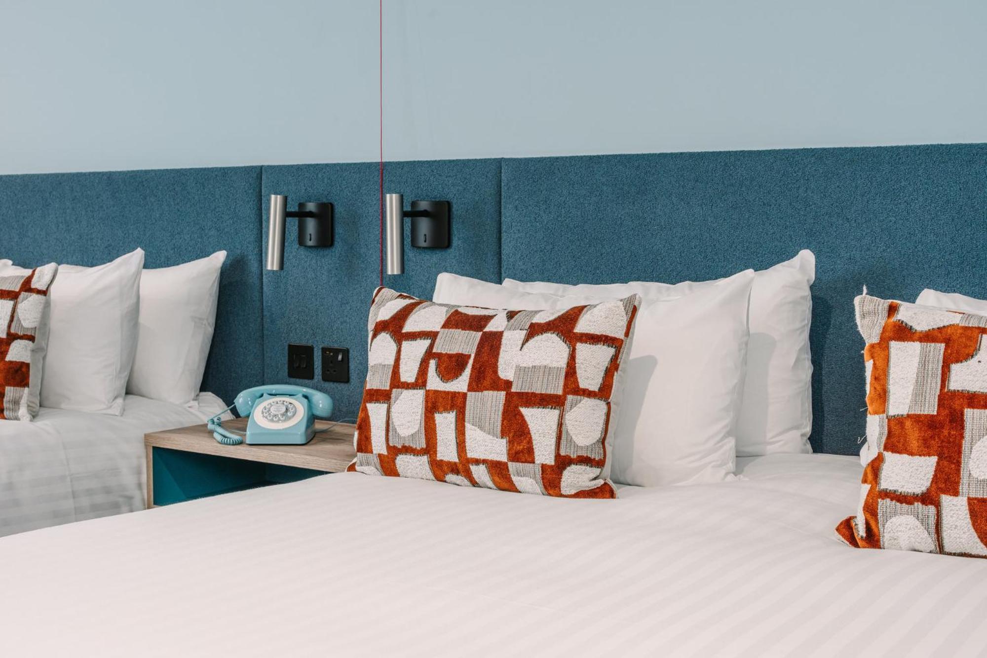 Voco Winchester Hotel & Spa By Ihg Экстерьер фото
